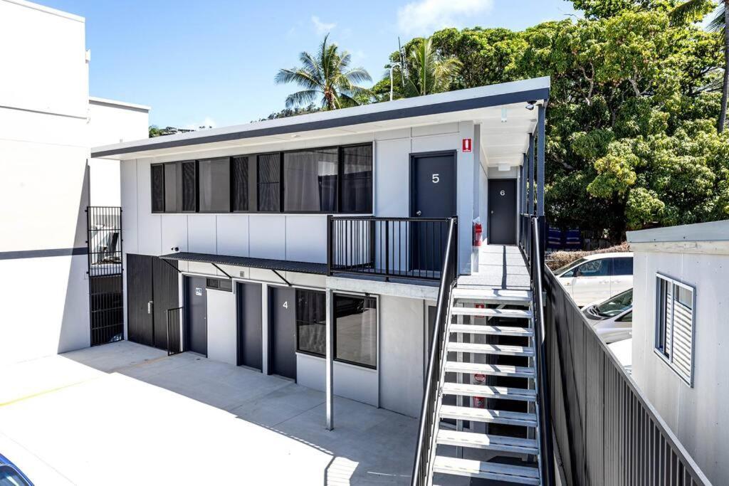 Airlie Sun & Sand Motel Accommodation #4 Airlie Beach Eksteriør billede